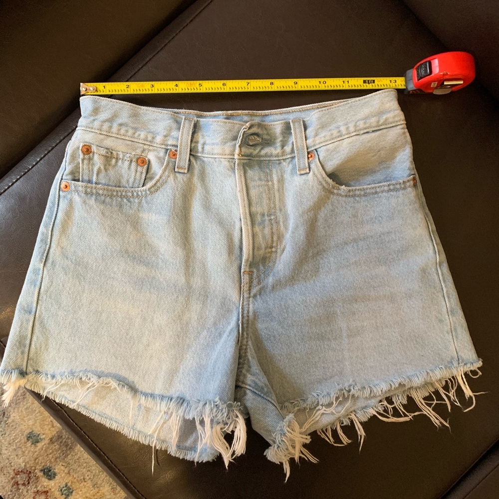 Levi’s Wedgie Shorts